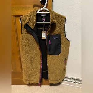 Women’s Patagonia XL Vest. NWT.